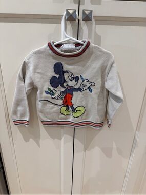 Gap Disney 3t Mickey Mouse painter crewneck Sweater